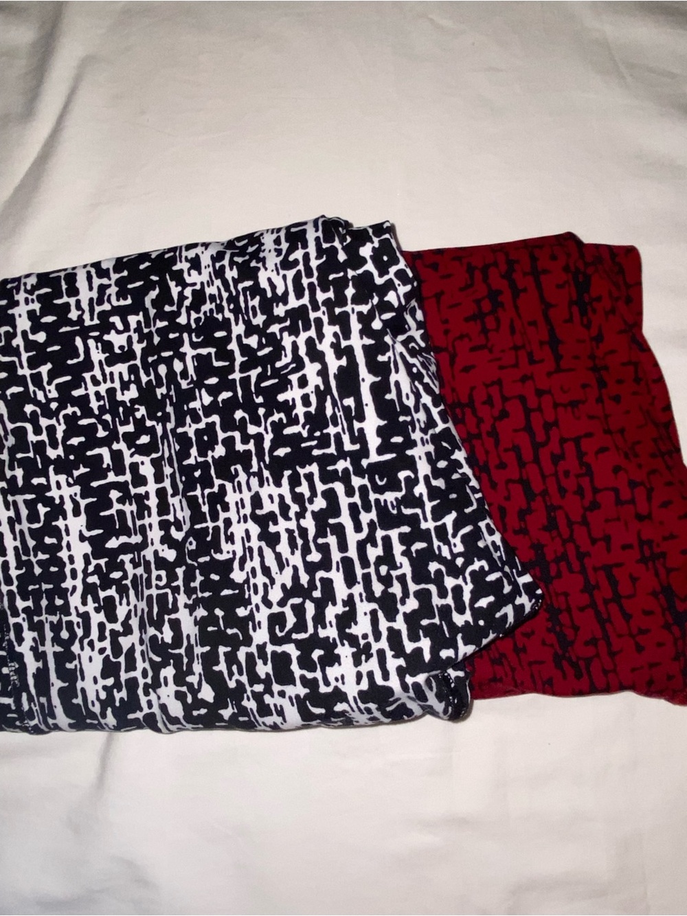 Livi Active Black & White Abstract Leggings- 2 pairs leggings